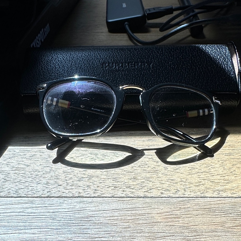 Stylish Black and Gold Burberry Glasses - Picture 3 of 4